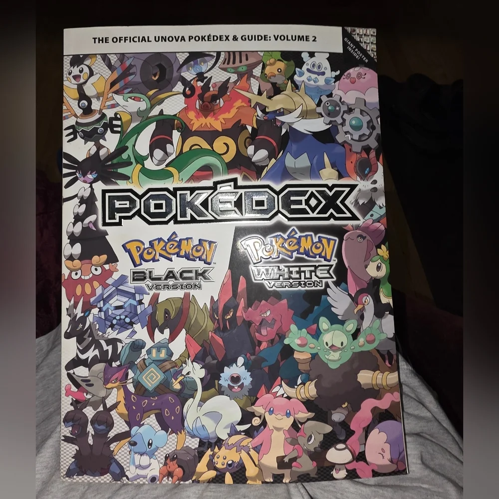 Pokédex: Black & White - Official Unova Guide the pokedex & guide volume 2